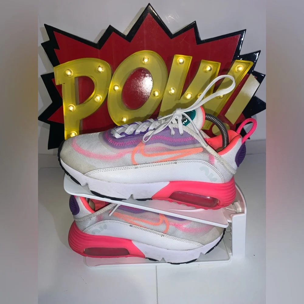 Nike Air Max 2090 White Hyper Orange Running Shoes Women sz 7; Used No Box